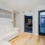 Holiday home Luxury Townhouse *